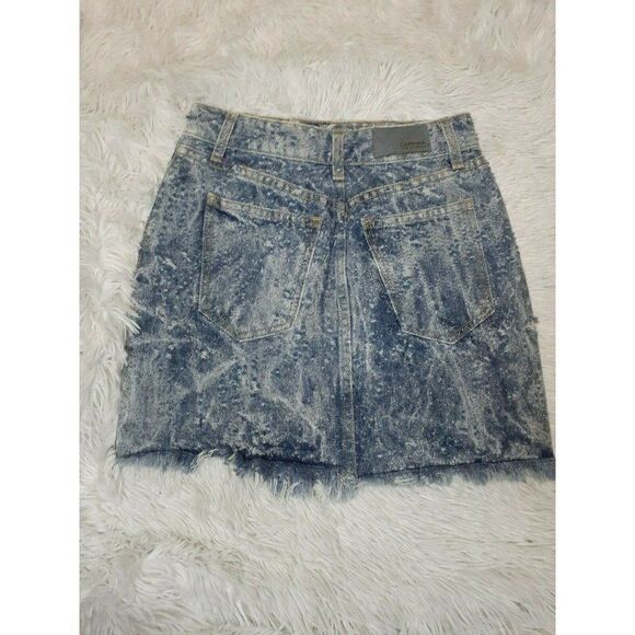 Carmar Skirt Distressed Medium Wash Denim Jean Distressed Festival Size 25‎ - Picture 2 of 8
